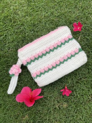 Front view of Crochet Tulip Makeup Pouch