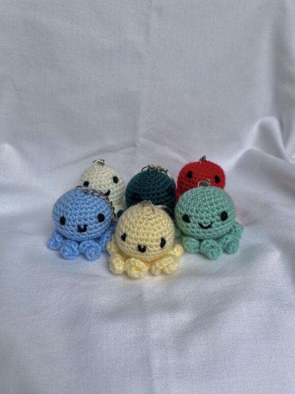 crochet baby octopus keychain 2