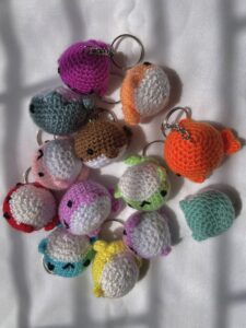 crochet baby whale keychain 1